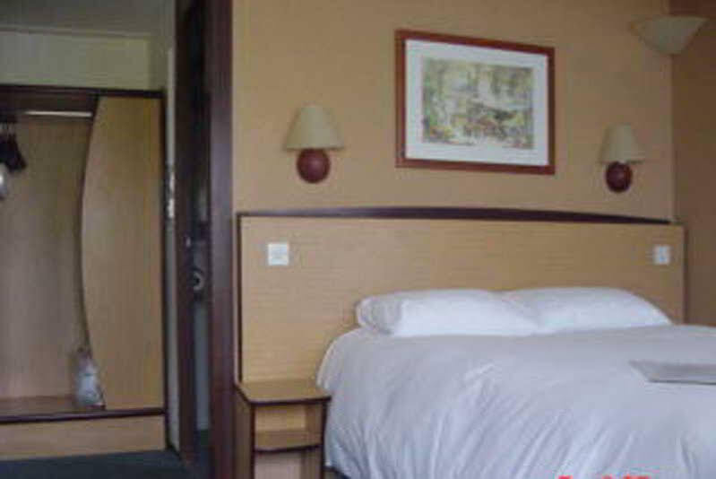 Hotel Campanile Dartford -South East London Exterior foto